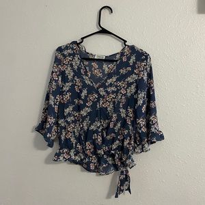 Mid sleeve light blue floral top